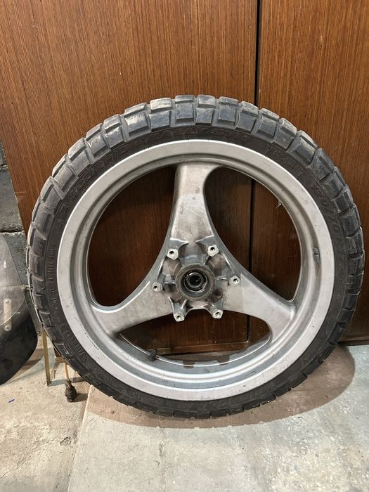 Продавам части за BMW R1100R