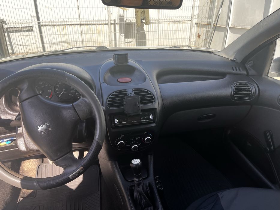 Пежо 206 хечбек 1.4TDI Дизел 2008