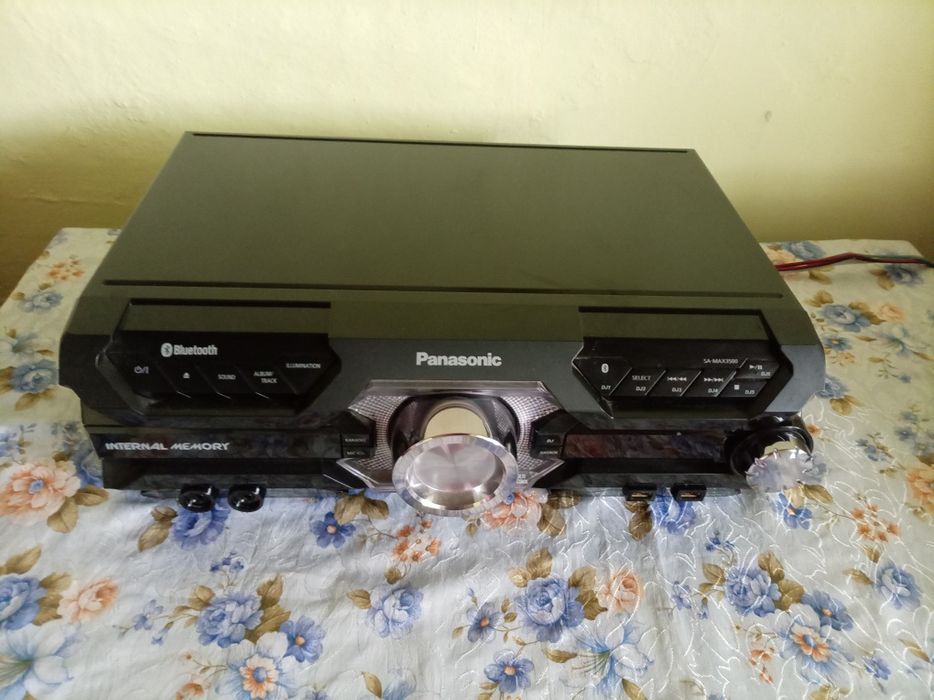 Vând sistem Panasonic