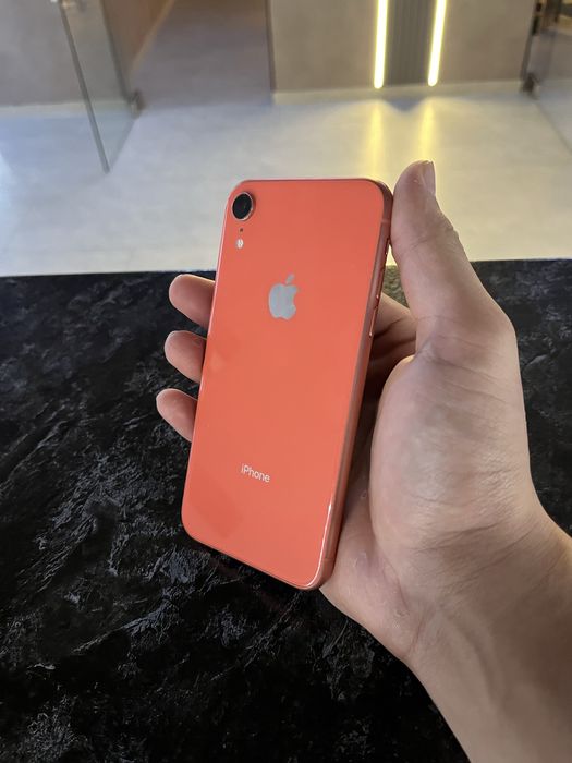 iPhone XR в идеальном состоянии