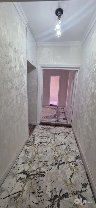 Яшнабад Кадышева базар метро Тузель. Французкая планировка, балкон 2х3