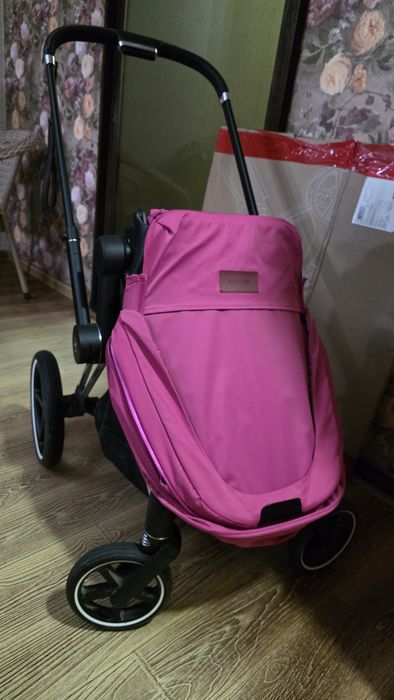 Cybex Priam 3 Platinum в хорошем состоянии коробка документы