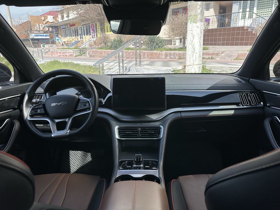 BYD hbrid chempion 110