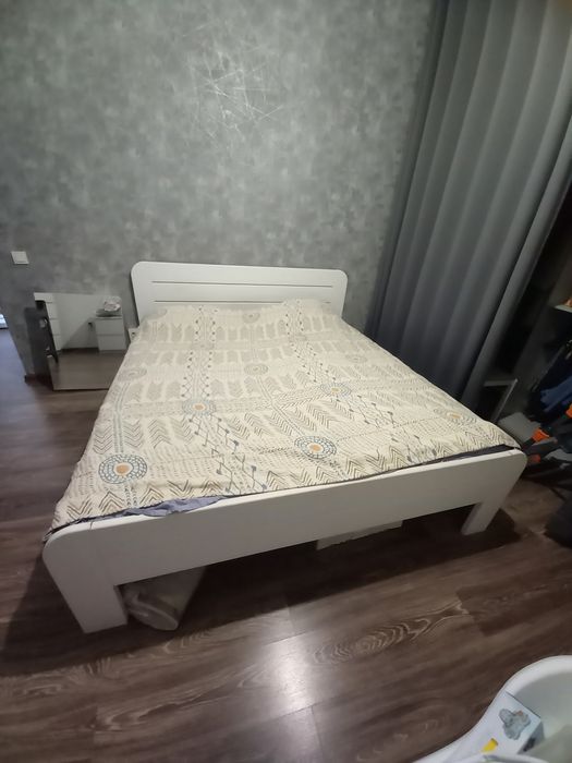 Кровать IKEA 187х207см