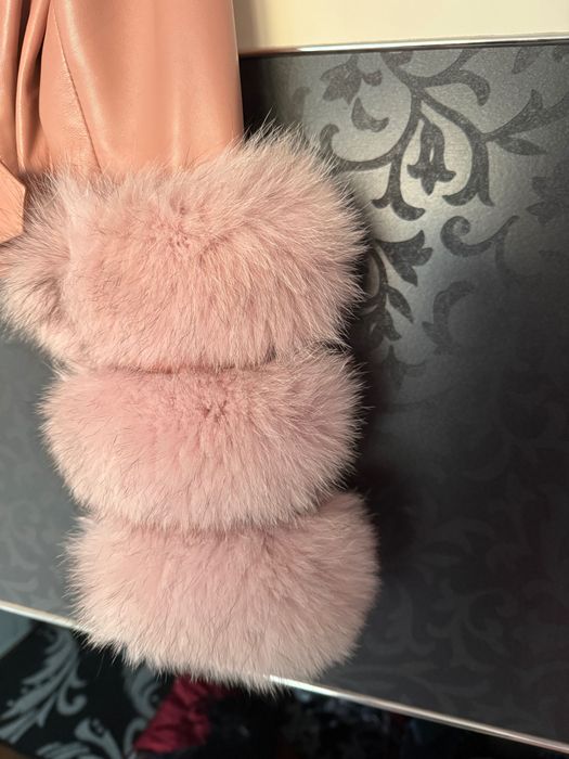 Кожени якета с естествен косъм