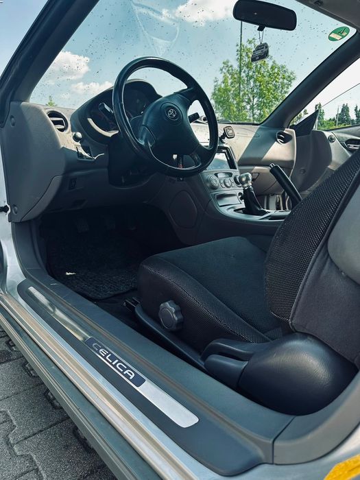 Toyora celica T23