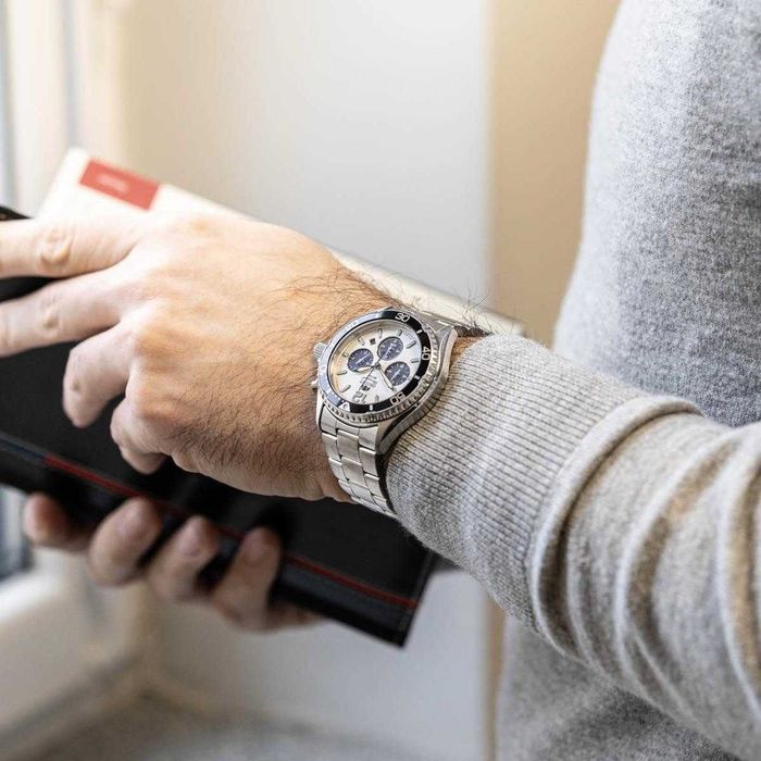 Orient Mako 43 Solar Chronograph White