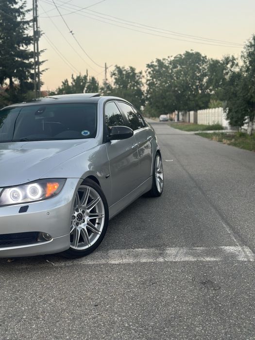 Vând style 225 M originale BMW R19