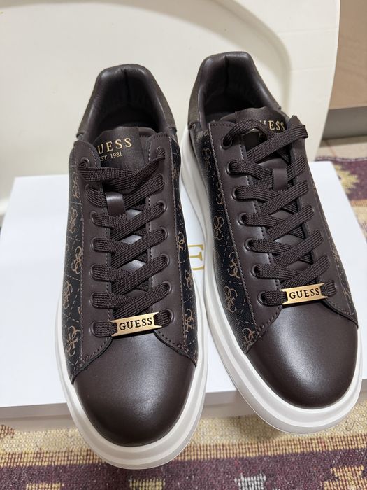 Adidasi guess 46