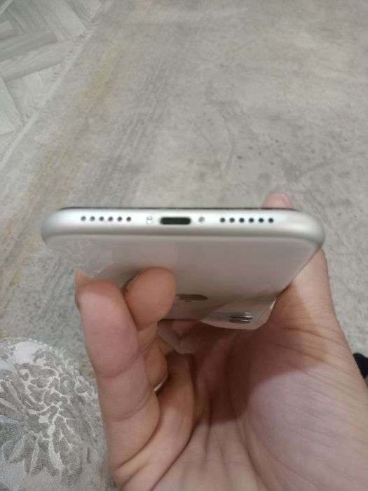 Айфон 11 хорошем состоянии