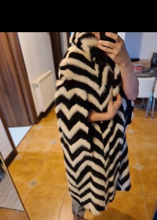 Capa blana naturala. Mărime universala.