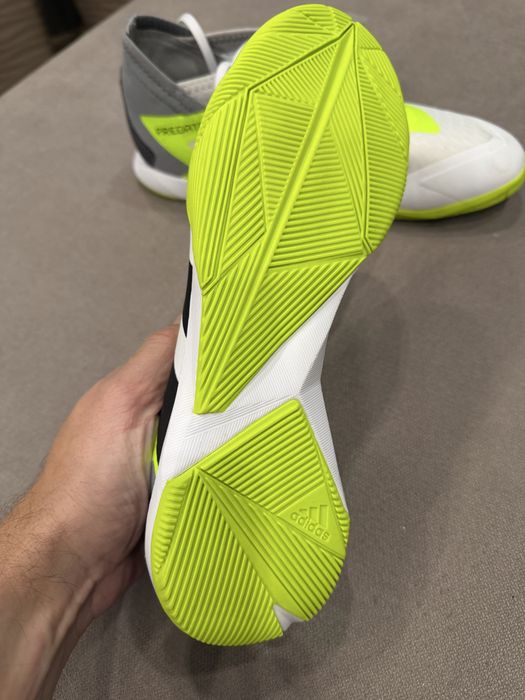 Футзалки Adidas оригинал 39 размер