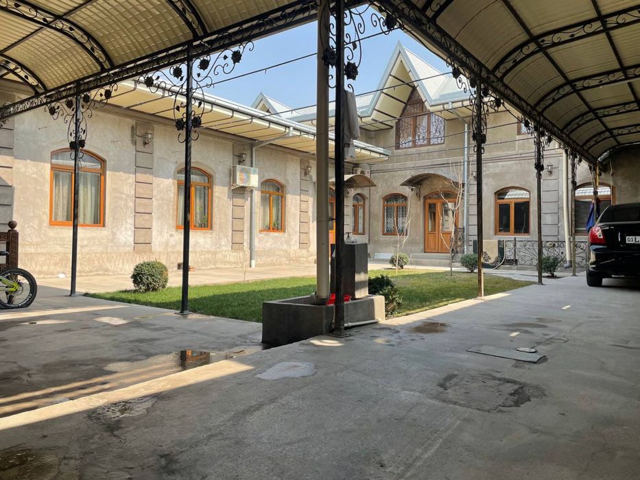 Prodayotsya uchastok na badamzare. So vsemi udobstvami