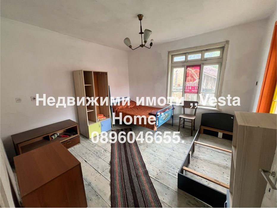 Продава се Къща в Казанлък - 60 кв.м за 680 €/кв.м - Снимка #2