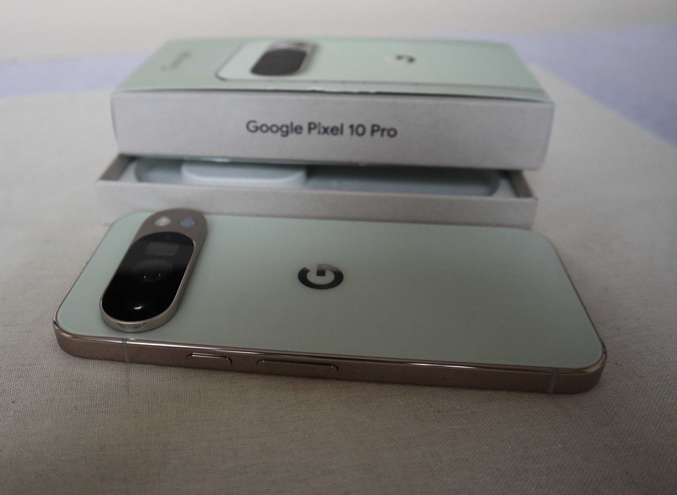 Google Pixel 10 Pro 16GB/256GB. Идеальное состояние. USA