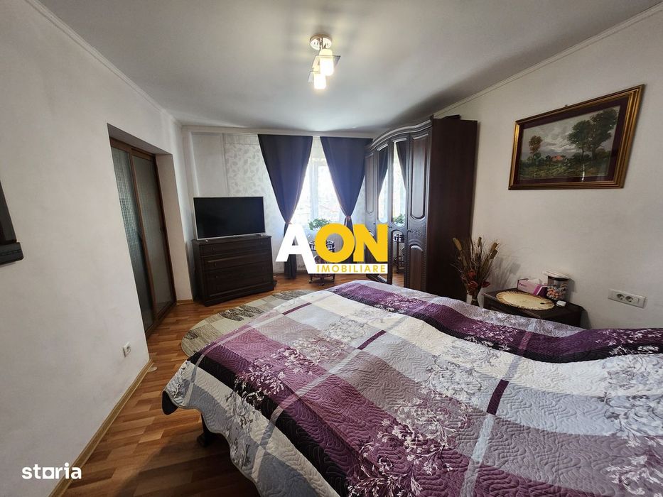 Apartament cu scara interioara, 4 camere, zona OMV Cetate