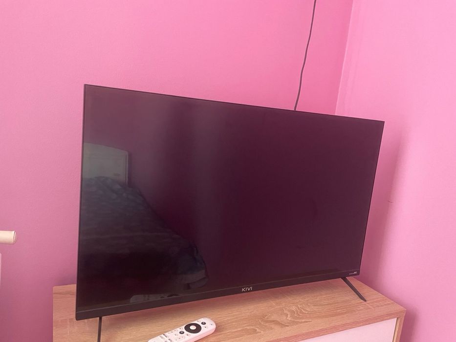 Продаеться Смарт телевизор KIVI в отличном состоянии размер 50*70