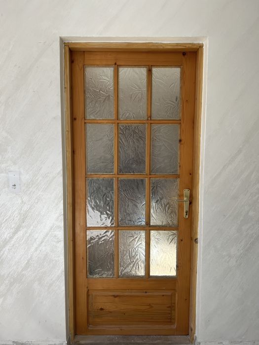 Uși din lemn de brad, interior, diverse dimensiuni