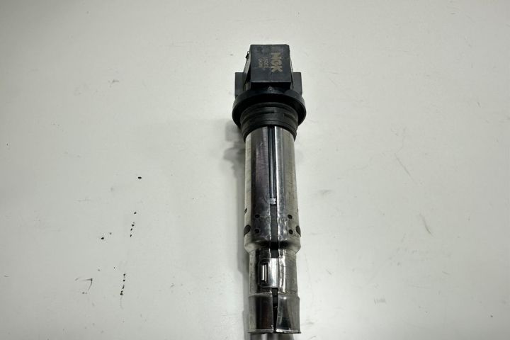 Bobina inductie R0401s00400 Volkswagen VW Golf a 5-a generatie seria