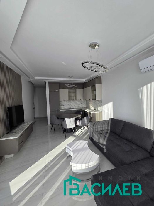 Продава се Двустаен апартамент в София, Център - 81 кв.м за 1883 €/кв.м - Снимка #1