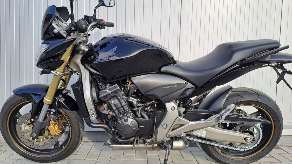 MotoFly Ploiesti vinde Honda Hornet 2007