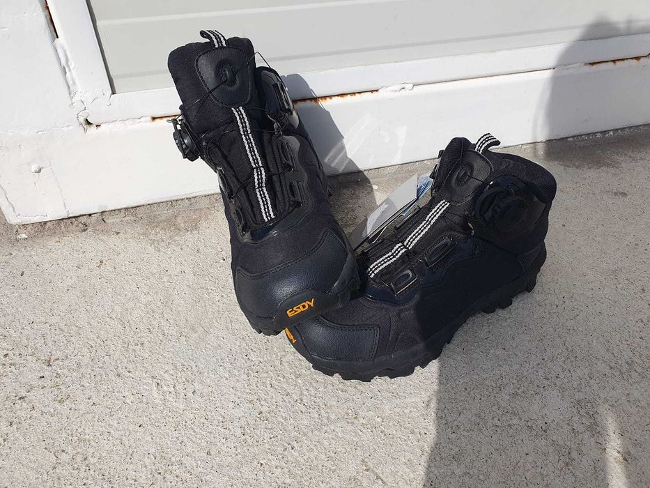 дамски чисто нови отворени обувки 36 номер цена . и дамски 39 номер