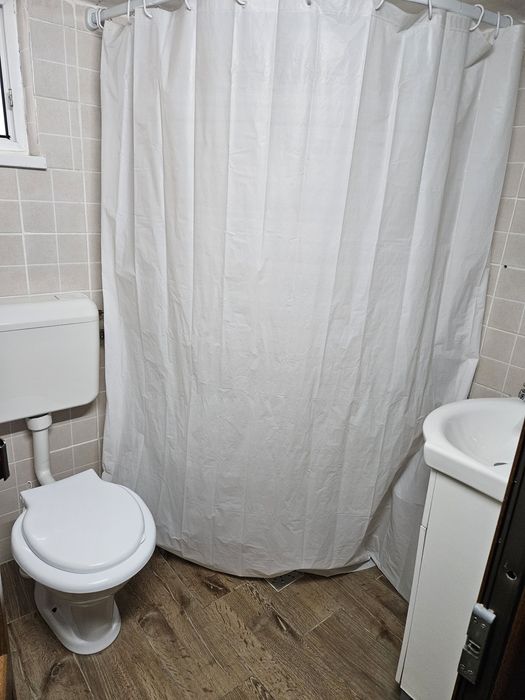 Garsoniera, de 30 de m patrati+boxa+spatiu inchis in pod..