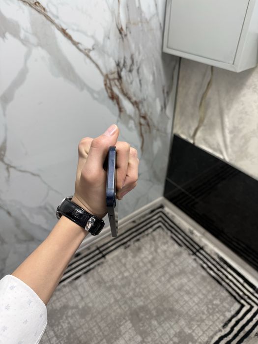 Ayfon 12 128GB  sastayana idiyal