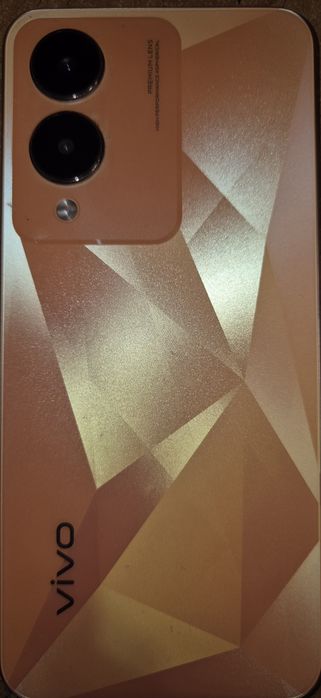 Продам смартфон телефон марки  VIVO Y17s
