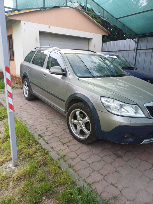 SKODA Octavia 2011