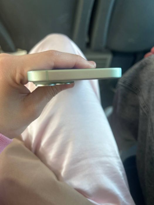 Продам айфон 15 в отличном сосоянии