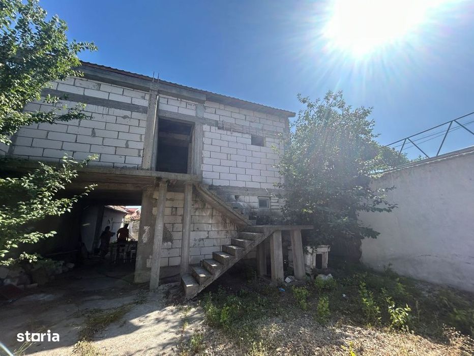 Casa P+1+M, 330 MP teren, 140 MP utili, Brestei