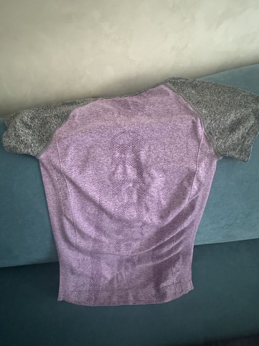 Продам спортивный костюм