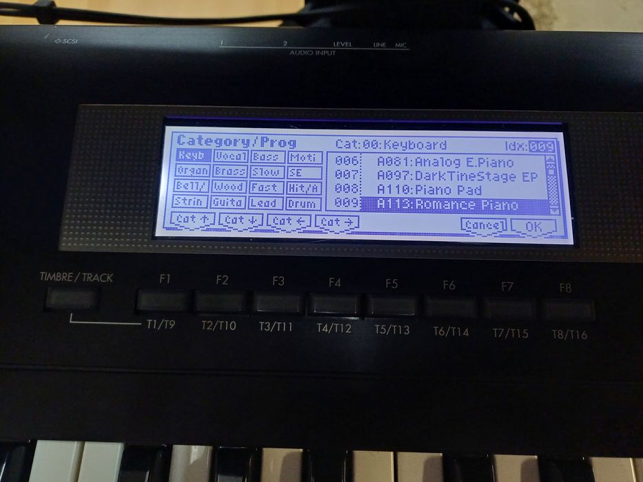 Korg TR 76  workstation