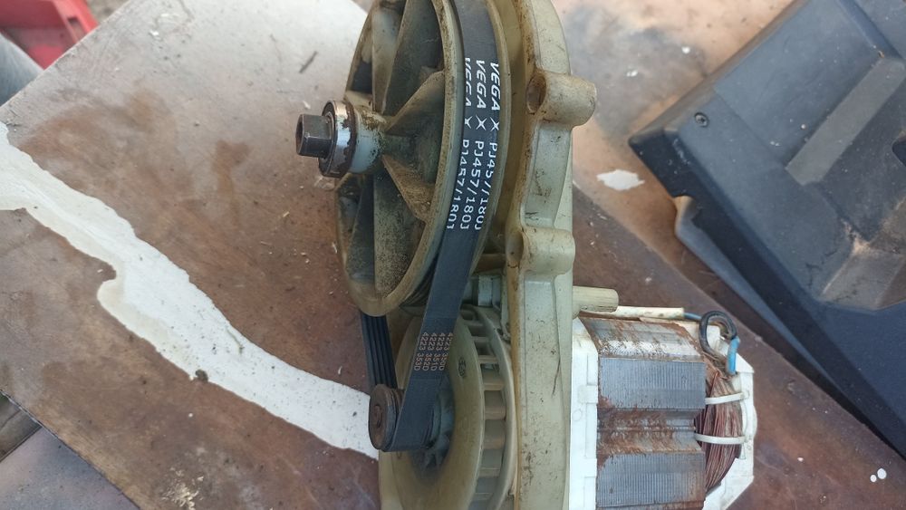 Косачка за трева на ток