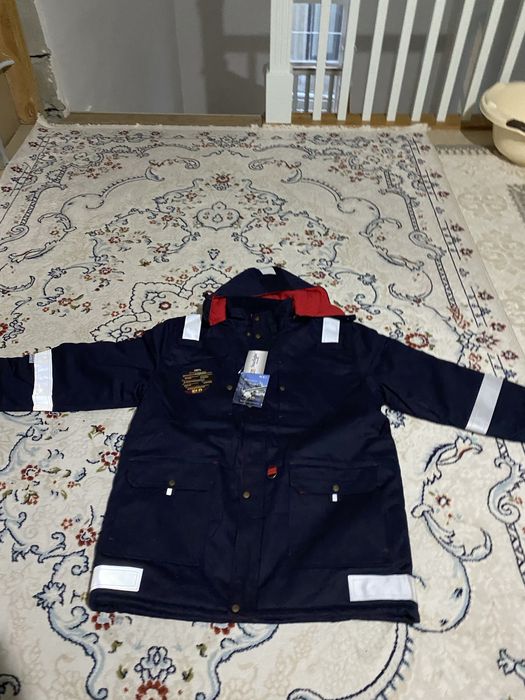 продаю  спец одежда