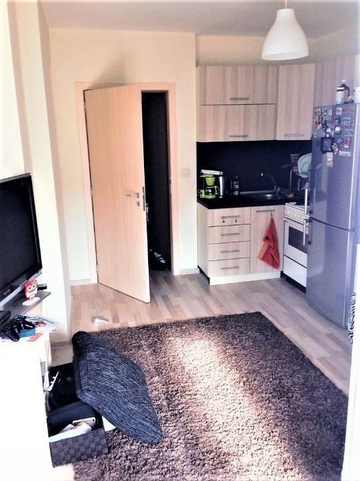 Дава се под наем Двустаен апартамент в София, Зона Б-18 - 50 кв.м за 392.7 € - Снимка #1