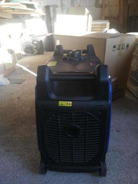 Генератор за ток. Ползван е 4 часа