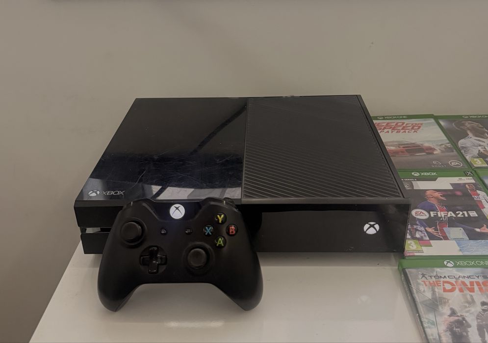 XboxOne 500GB.