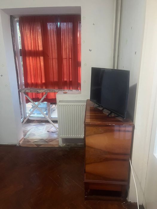 Propietar  Inchiriez Apartamen 2 camere Zona sagului