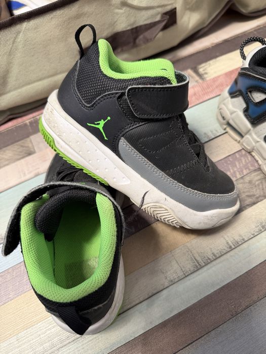 Adidasi copii nike