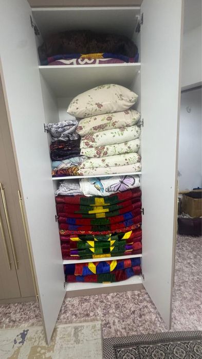 Продается срочно шкаф