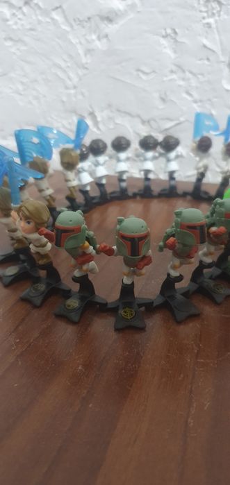 Продам киндер звездные воины