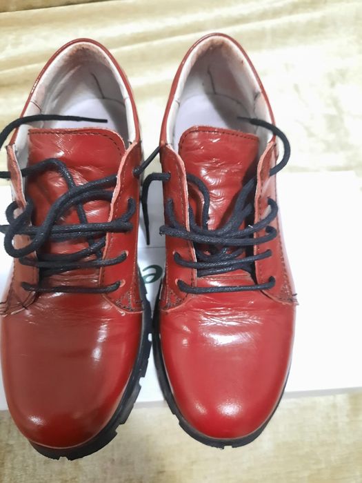 Pantofi piele nr 32