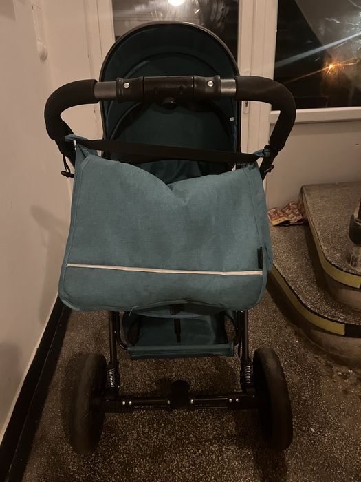 Caucior aproape nou, folosit doar de vreo 3 ori.