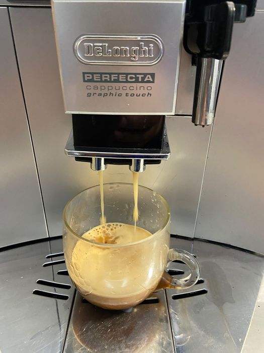Espresor cafea DeLonghi perfecta capucino graphic touch