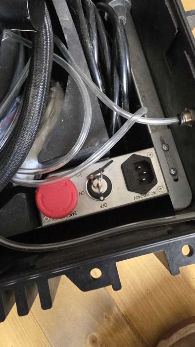 LASER MOPA 300W IGOLDENLASER PORTABIL | CA NOU | 2 Lentile F165 + F255 | 30 Lentile Protectie  12000Euro