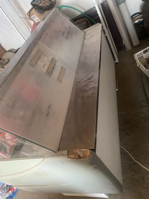 Холодильник витринный