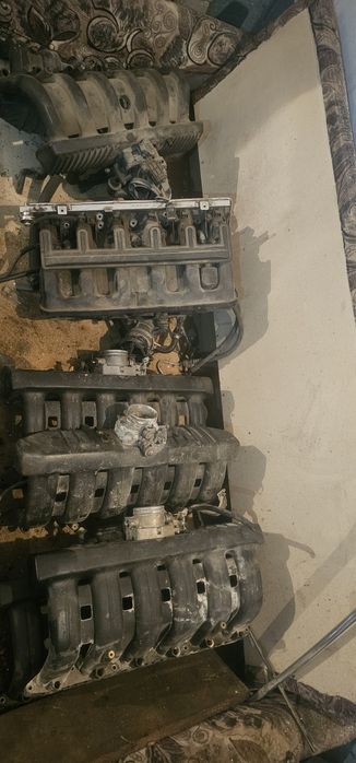 Продам Впускной колектор BMW М50В25