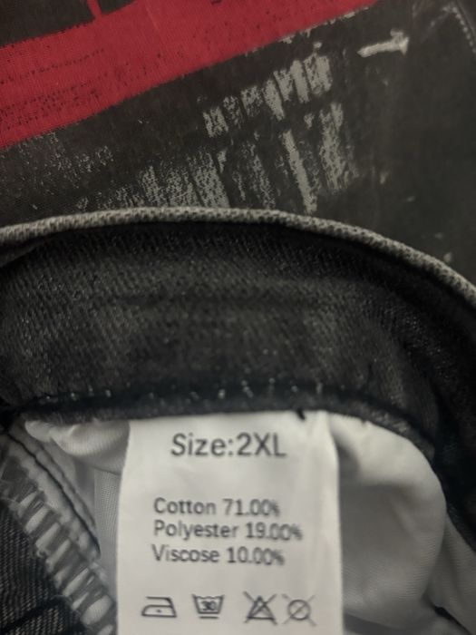 Сиви,разкроени женски дънки